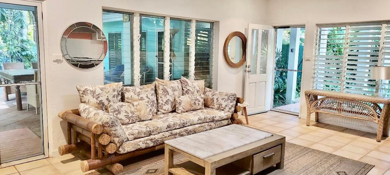 Beauty Tiny Walk To Sea Port Douglas Exterior foto